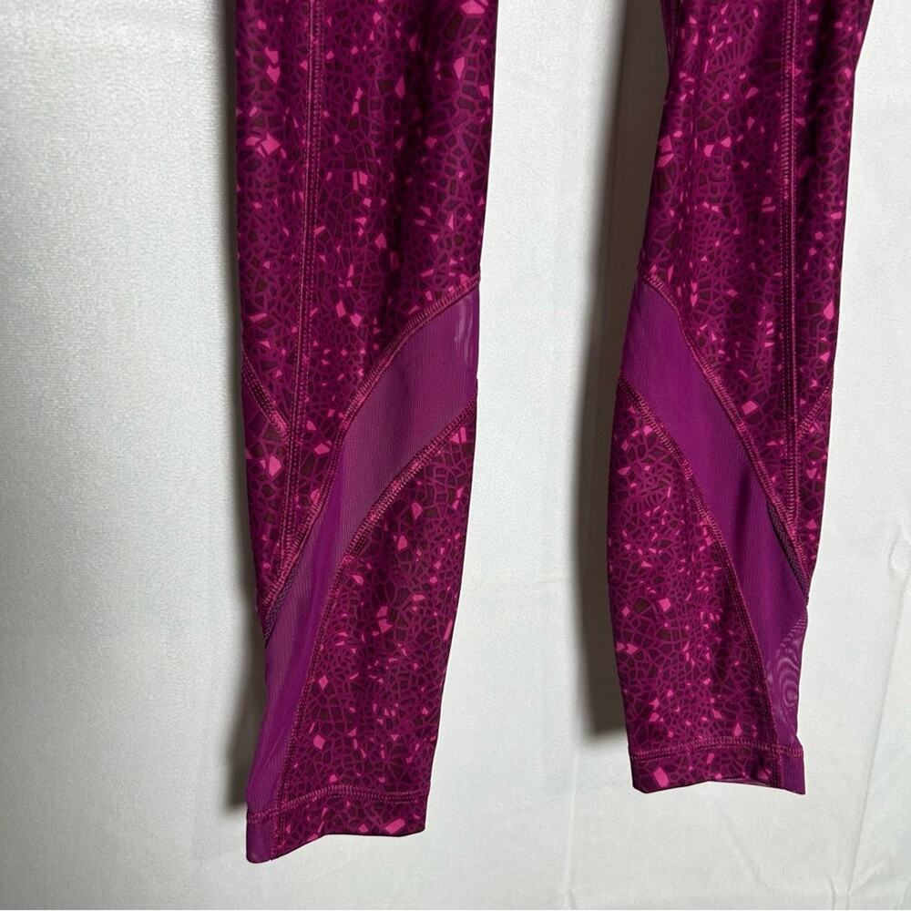 Lululemon Inspire Tight II Paradise Geo Regal Plum Multi /‎ Regal Plum Size 2 - Picture 4 of 5